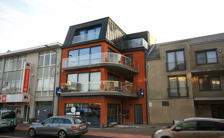 Residentie Lore - Mechelsesteenweg 205 (1 winkelruimte en 3 app.) à Zaventem Sterrebeek