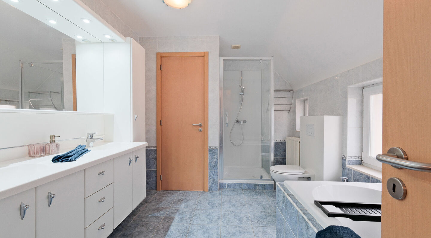 Family house for sale in Wezembeek-Oppem