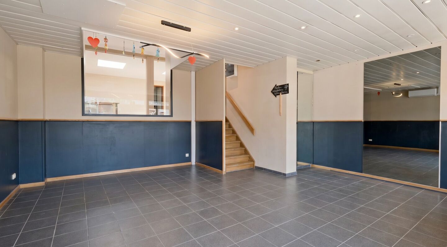 Gebouw voor gemengd gebruik te koop in Huldenberg