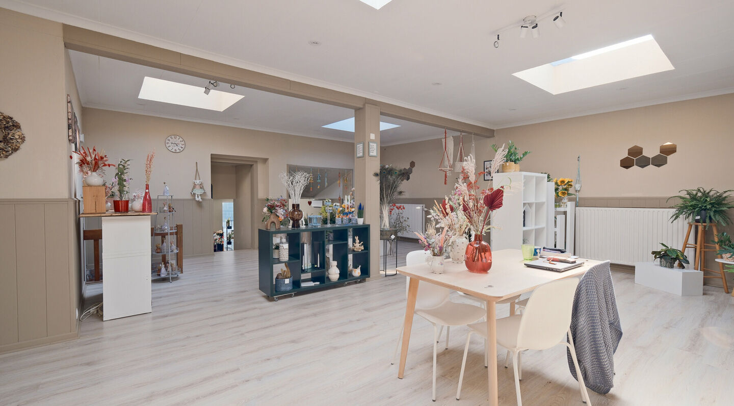 Gebouw voor gemengd gebruik te koop in Huldenberg