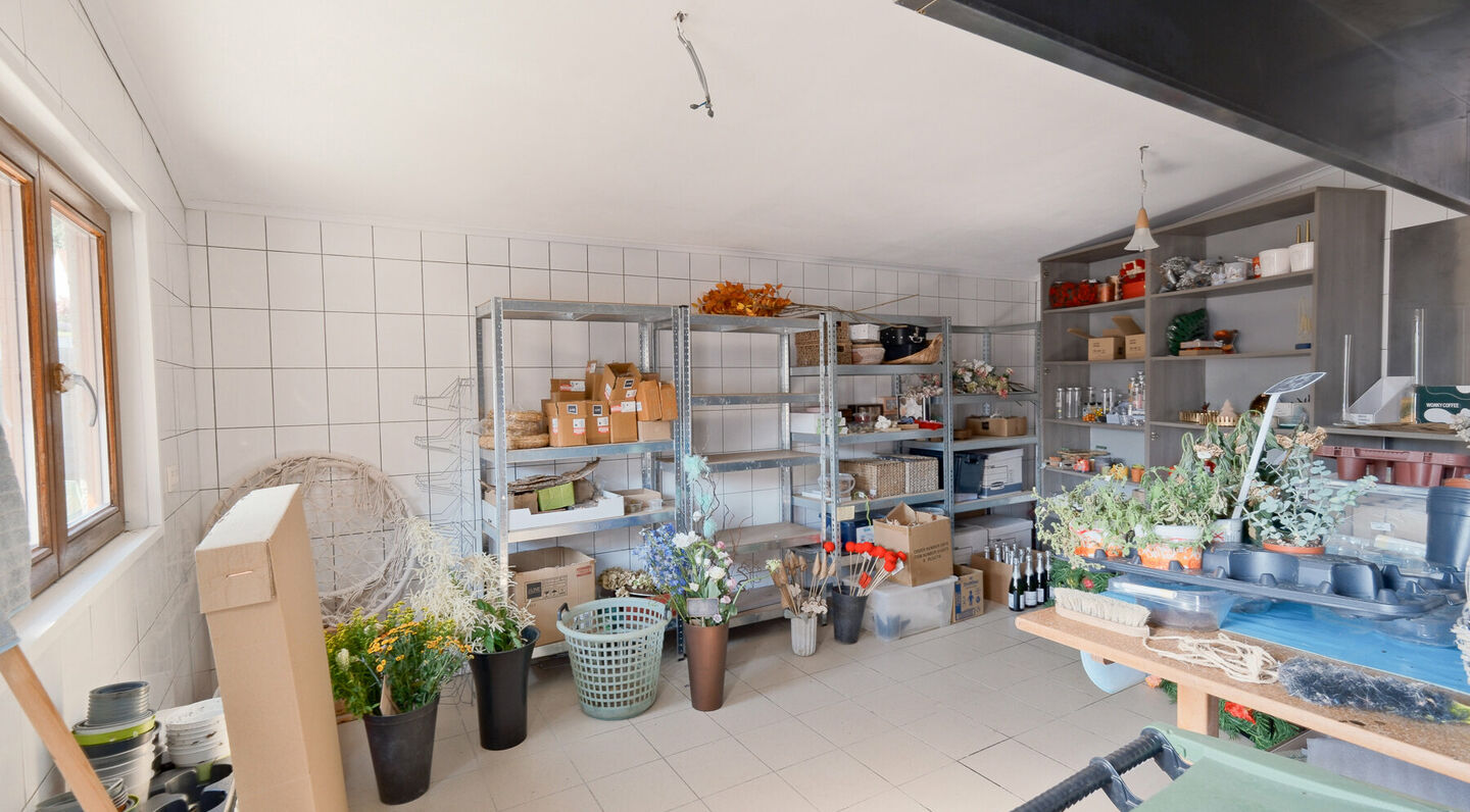 Gebouw voor gemengd gebruik te koop in Huldenberg