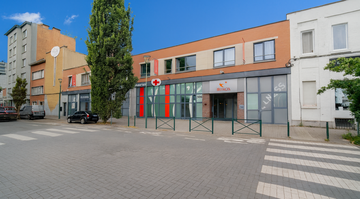 Gebouw voor gemengd gebruik te koop in Molenbeek-Sint-Jan