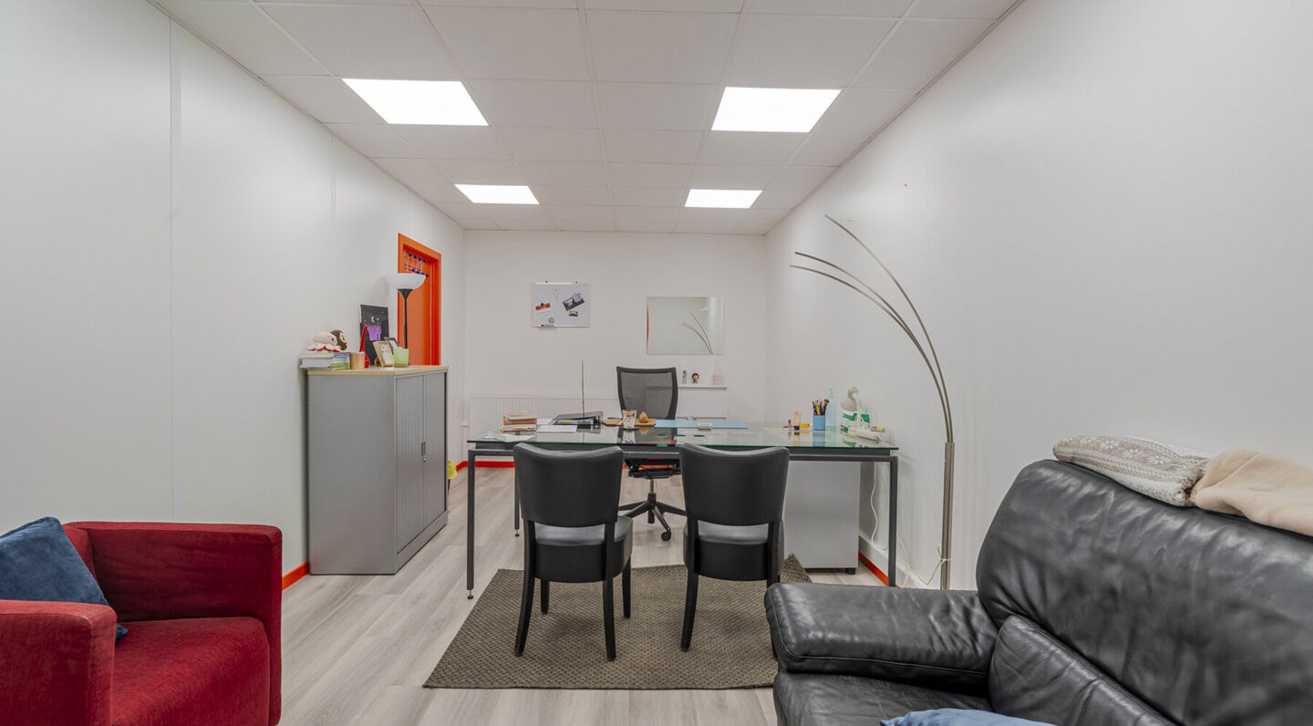 Gebouw voor gemengd gebruik te koop in Molenbeek-Sint-Jan