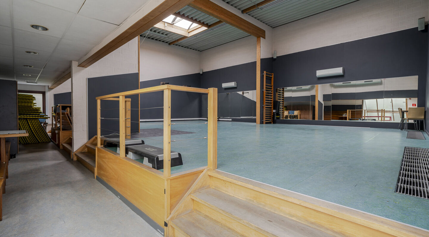 Gebouw voor gemengd gebruik te koop in Molenbeek-Sint-Jan