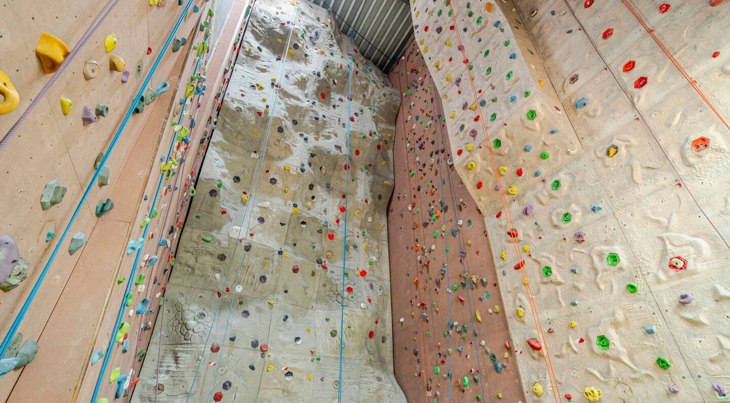 Gebouw voor gemengd gebruik te koop in Molenbeek-Sint-Jan