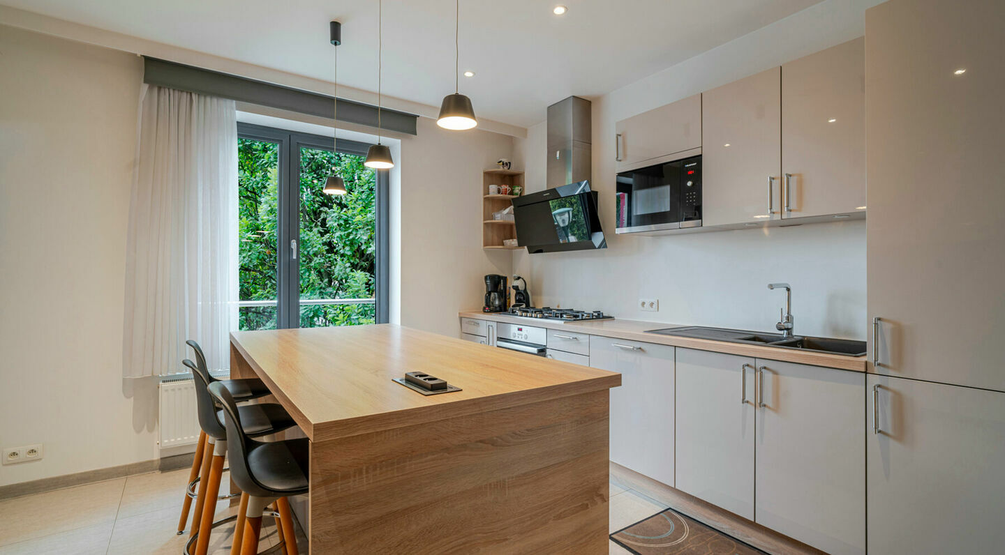 Gebouw voor gemengd gebruik te koop in Molenbeek-Sint-Jan