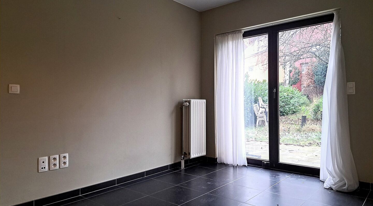 Gelijkvloerse verd. + tuin te huur in Sint-Pieters-Woluwe