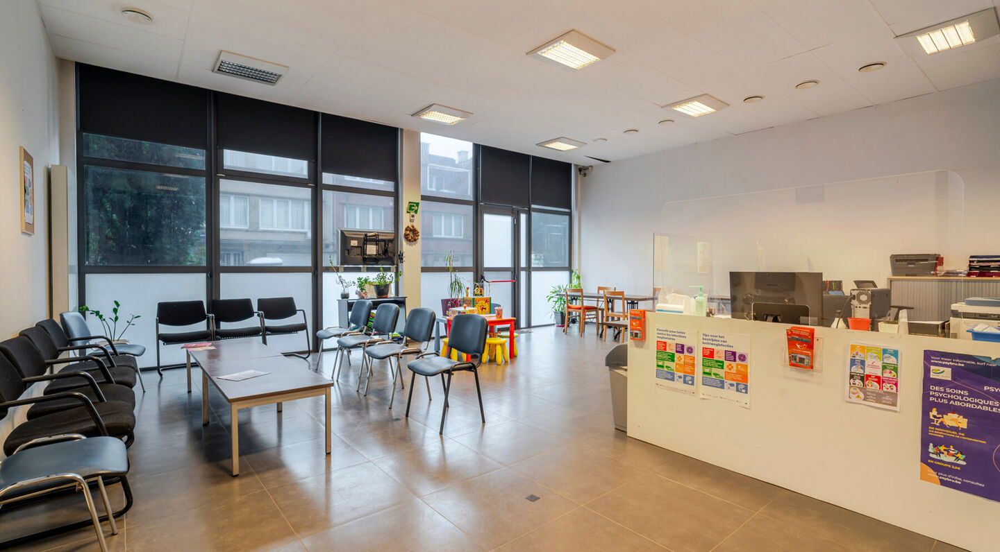 Immeuble à usage multiple à vendre à Molenbeek-Sint-Jan