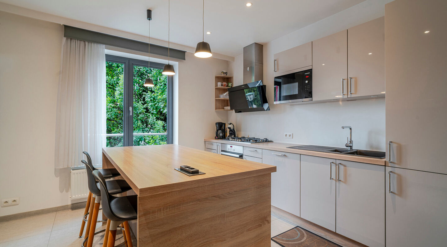 Immeuble à usage multiple à vendre à Molenbeek-Sint-Jan