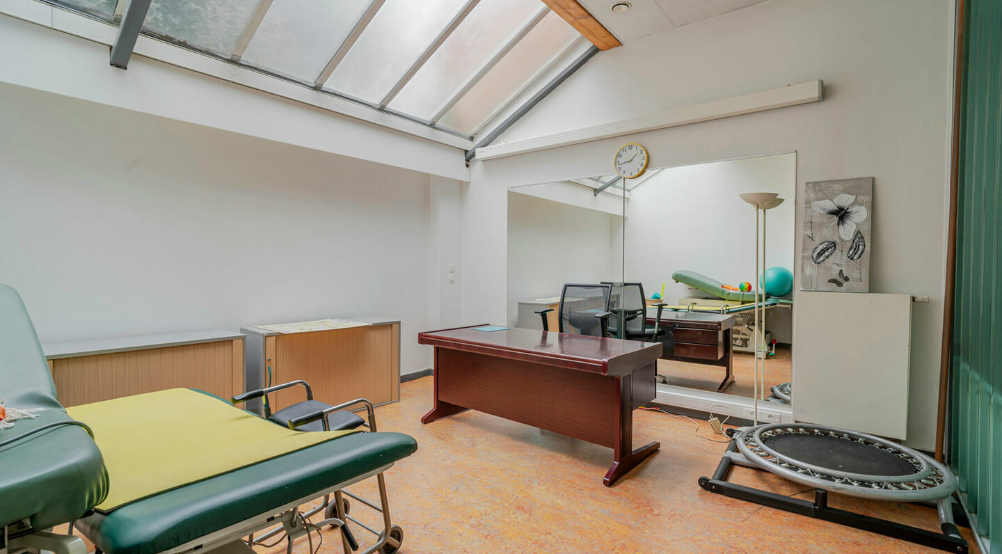 Immeuble &agrave; usage multiple &agrave; vendre &agrave; Molenbeek-Sint-Jan