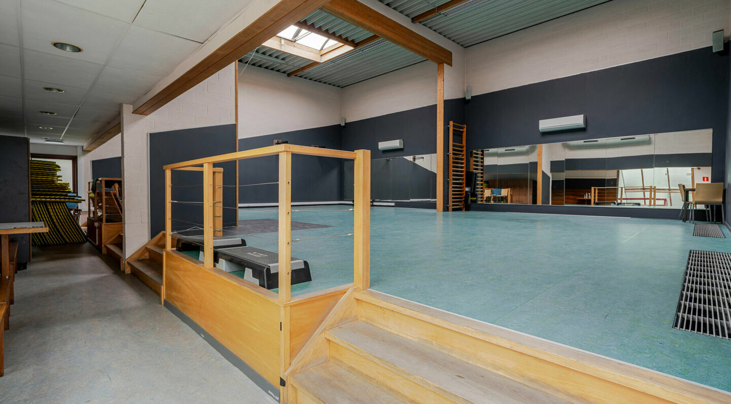 Immeuble &agrave; usage multiple &agrave; vendre &agrave; Molenbeek-Sint-Jan
