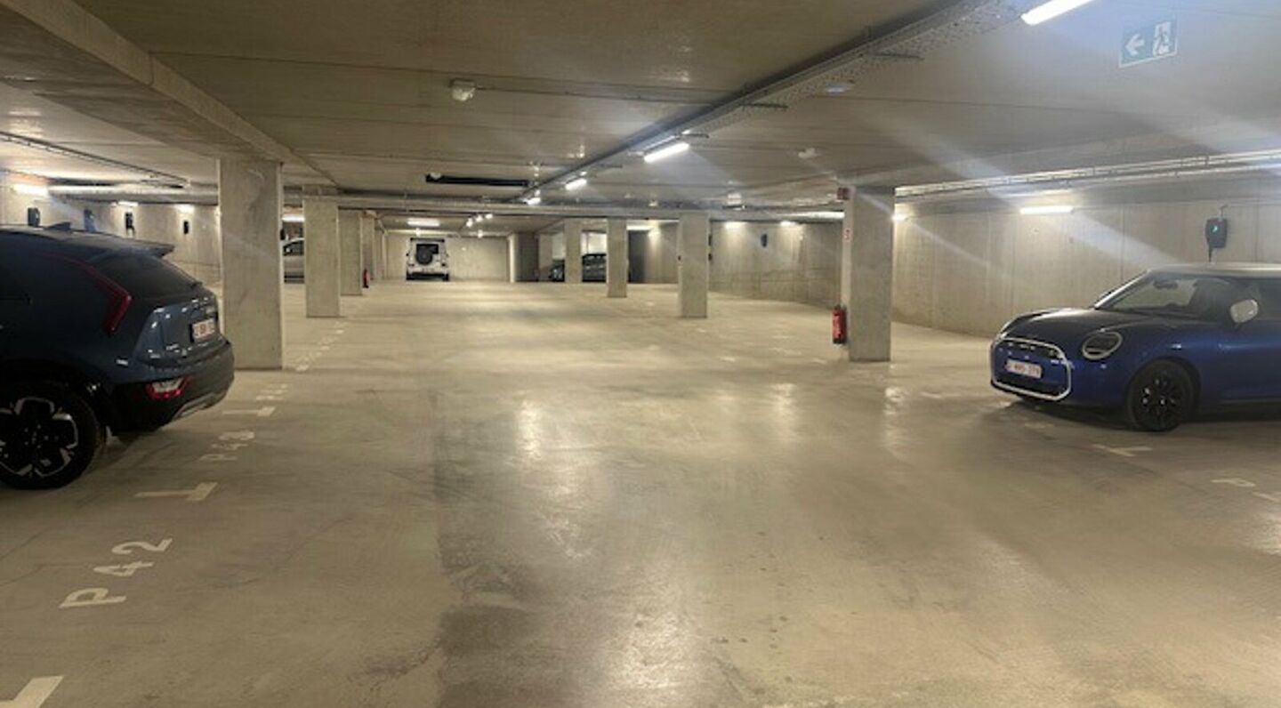 Inside parking for rent in Tervuren