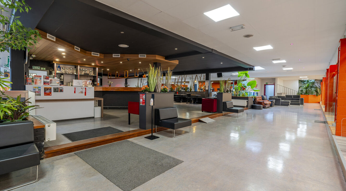Multi-purpose building for sale in Molenbeek-Sint-Jan