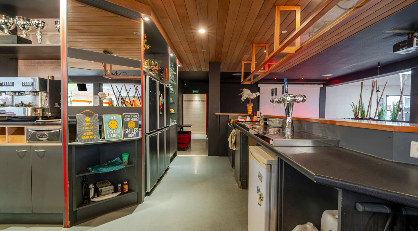 Multi-purpose building for sale in Molenbeek-Sint-Jan