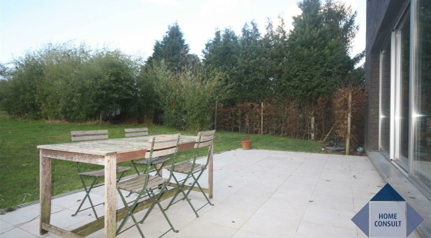 Villa à louer à Vossem