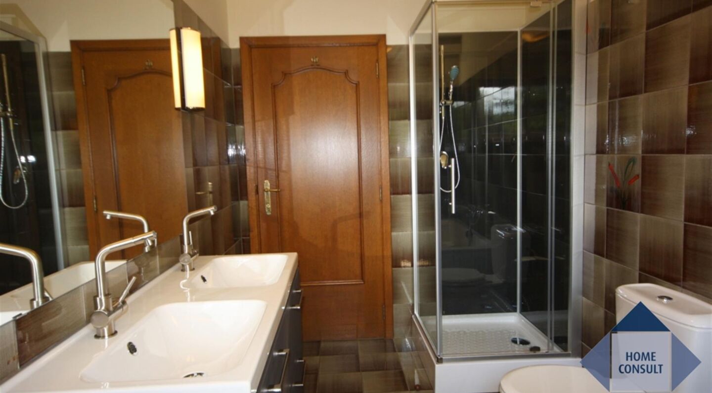 Villa for rent in Huldenberg