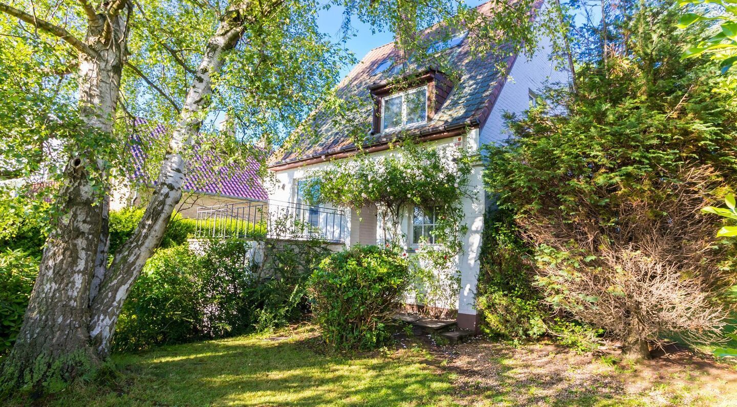 Villa for rent in Kraainem