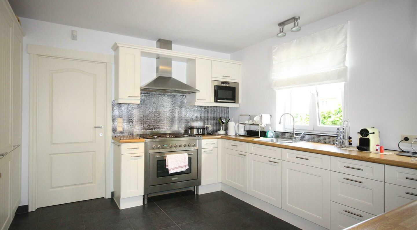 Villa for rent in Leefdaal