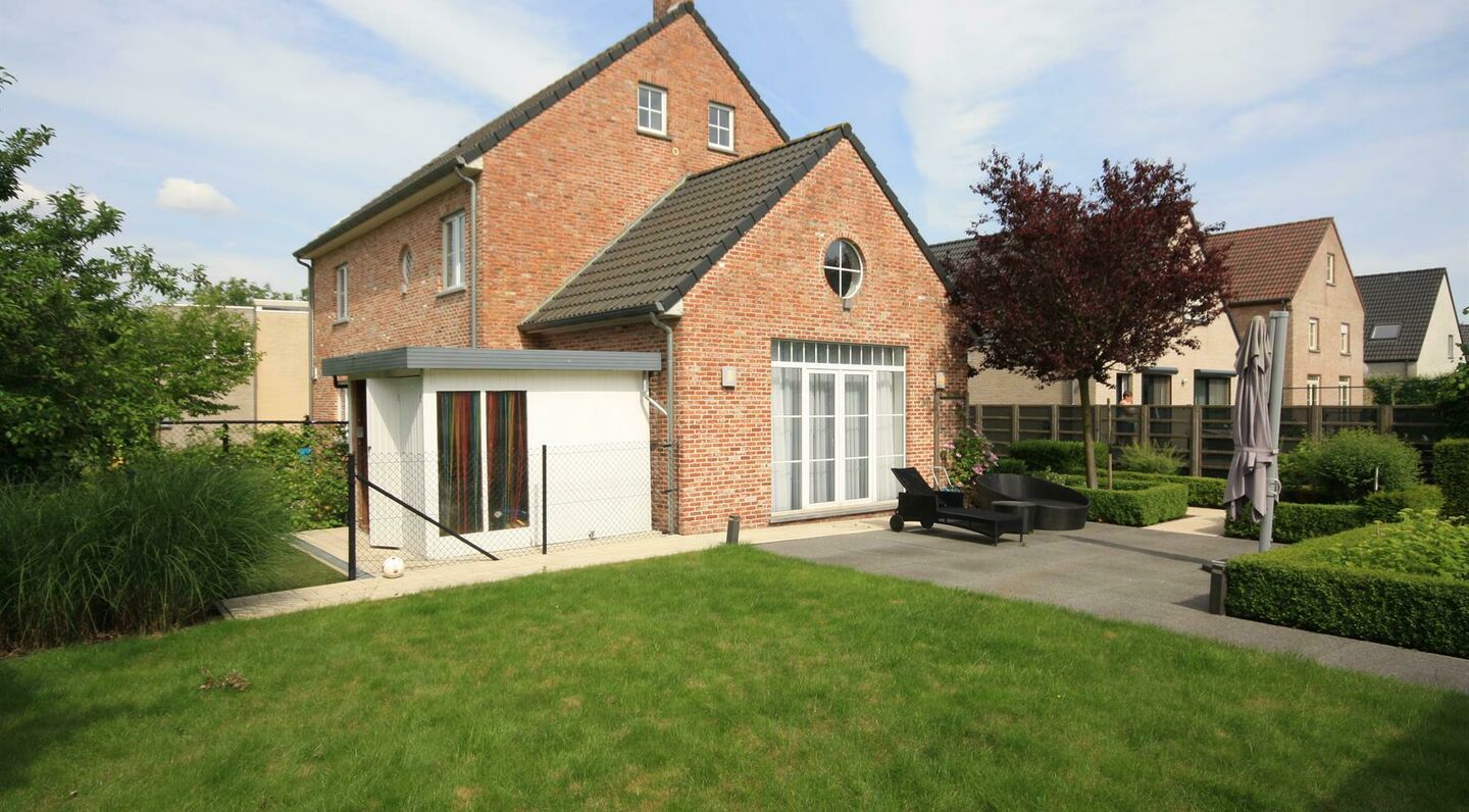 Villa for rent in Leefdaal