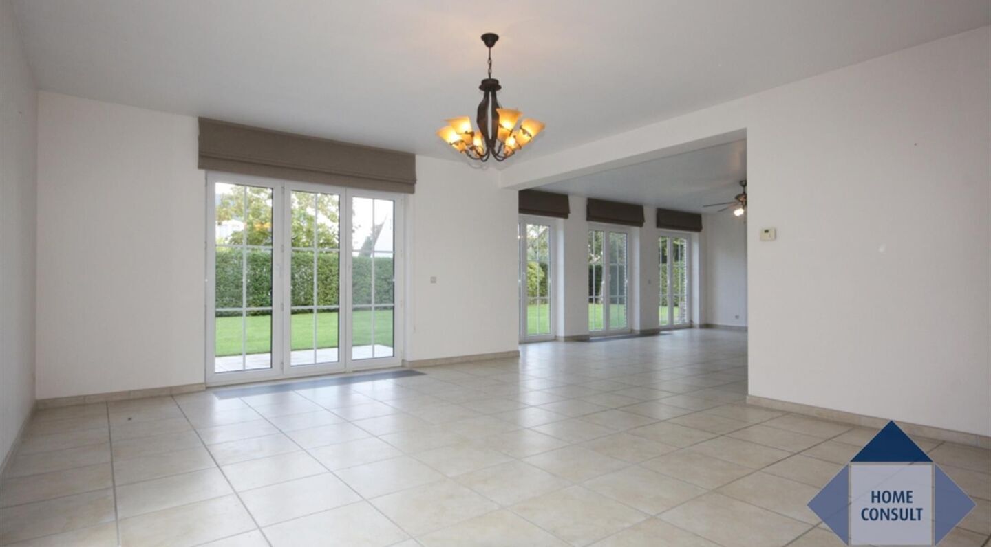 Villa for rent in Overijse