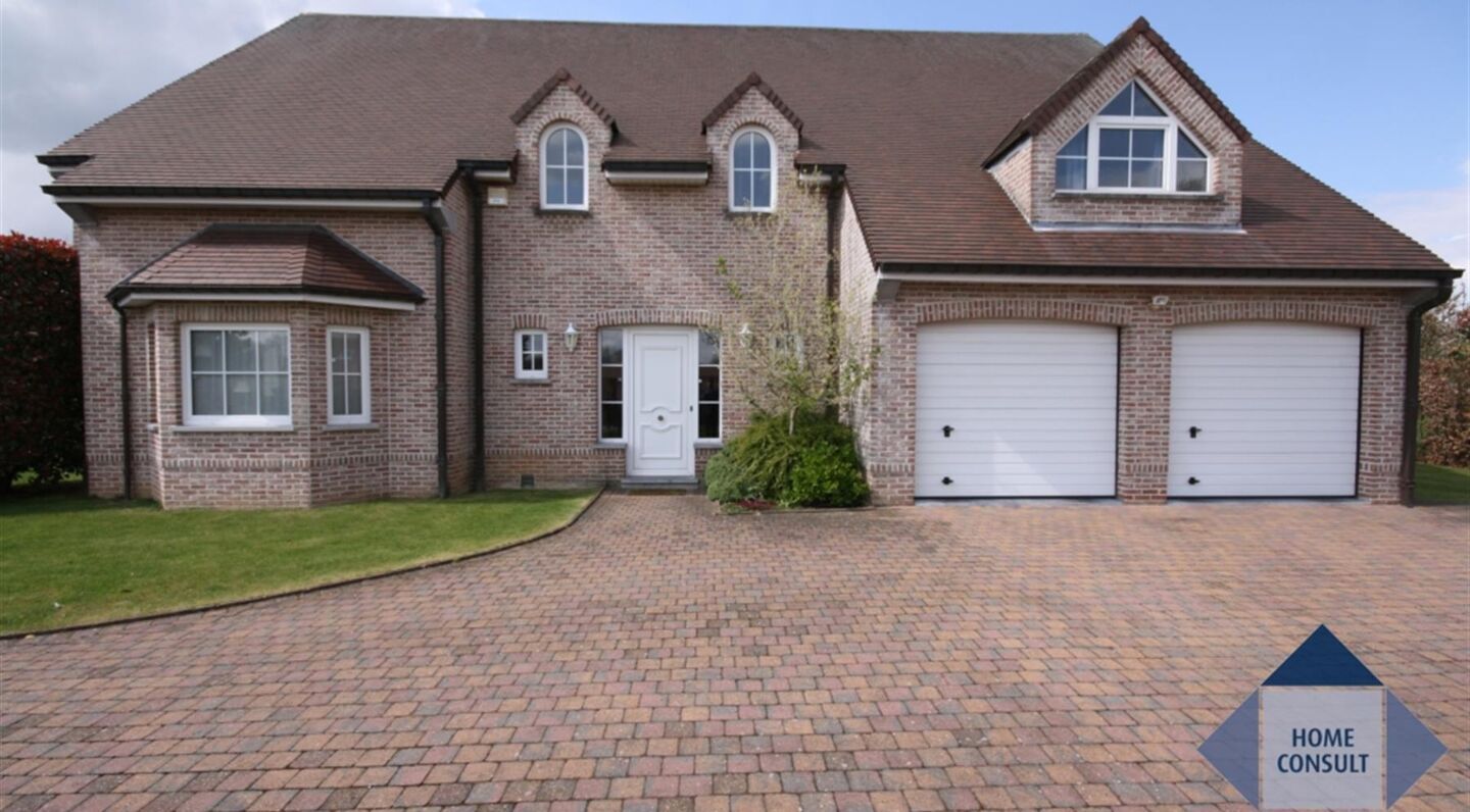 Villa for rent in Overijse