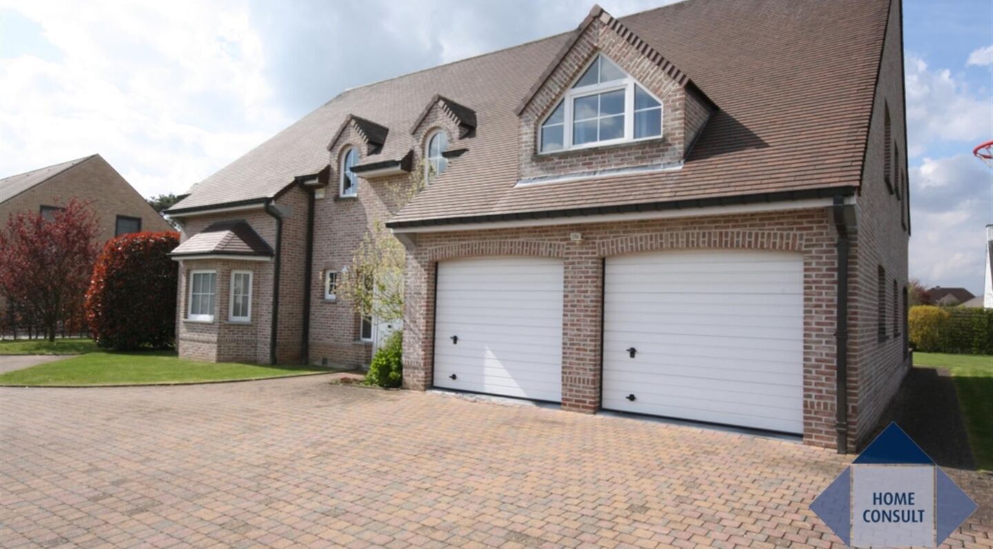 Villa for rent in Overijse