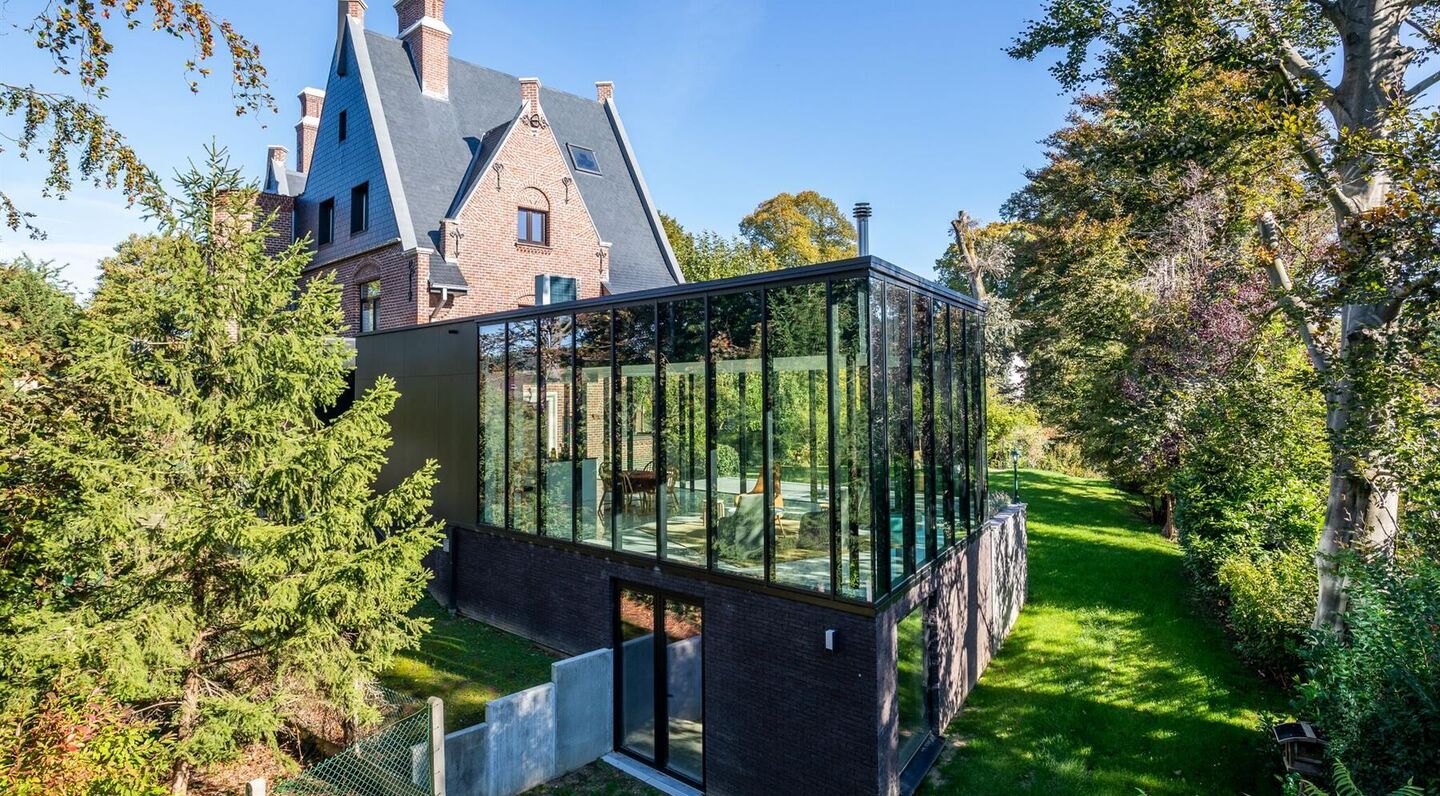 Villa for rent in Sterrebeek