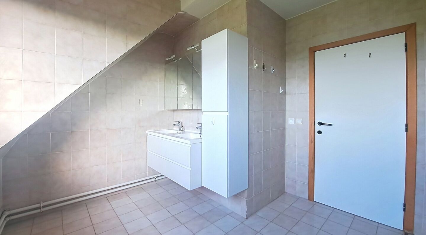 Villa for rent in Sterrebeek