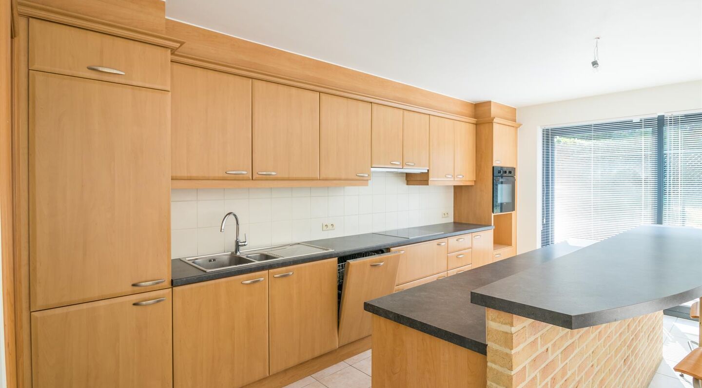 Villa for rent in Sterrebeek