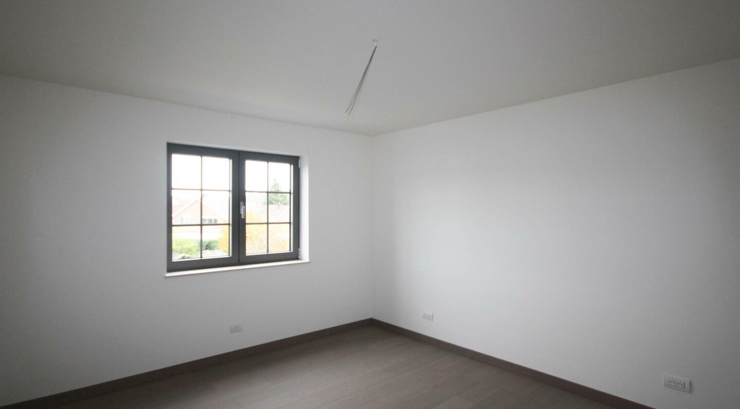 Villa for rent in Sterrebeek