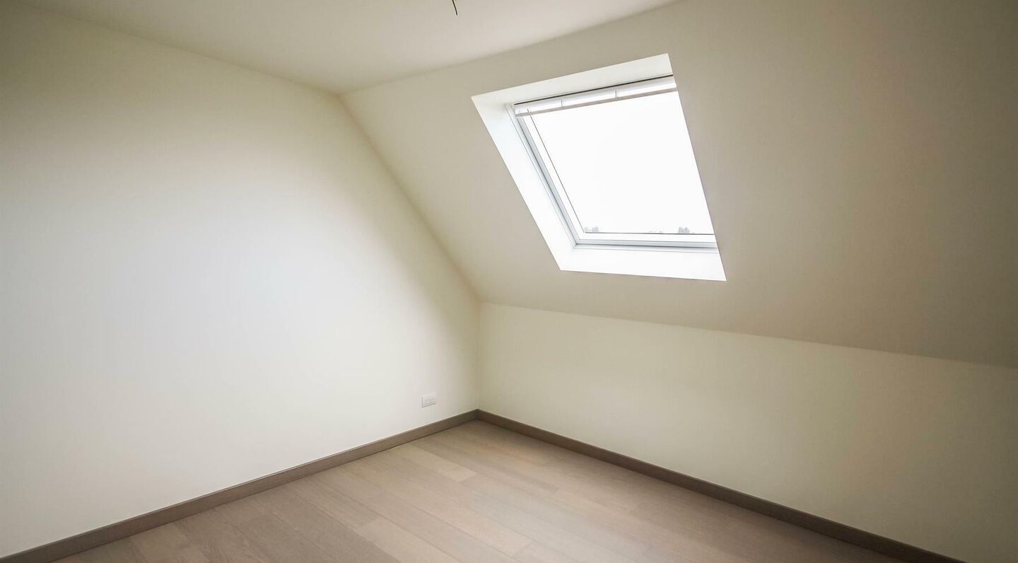 Villa for rent in Sterrebeek