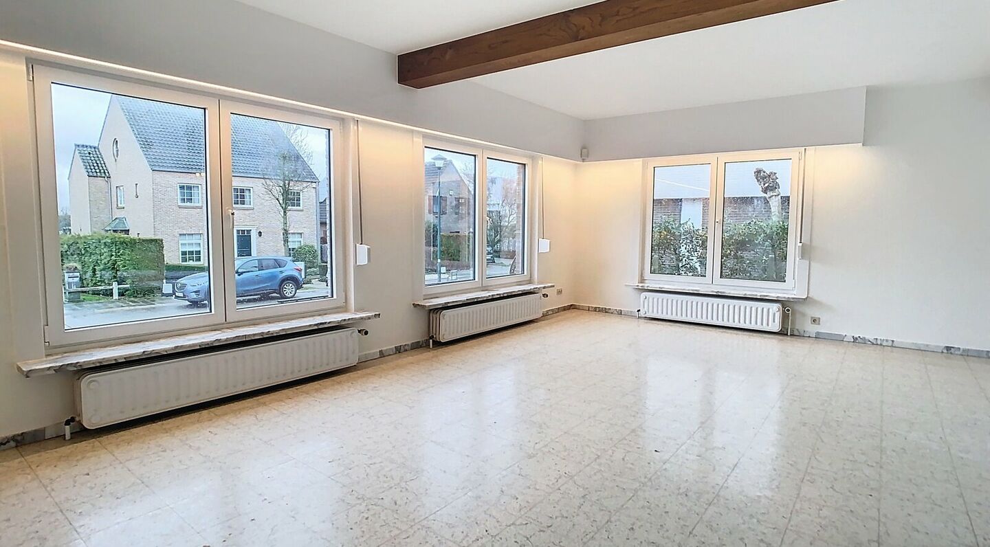 Villa for rent in Sterrebeek