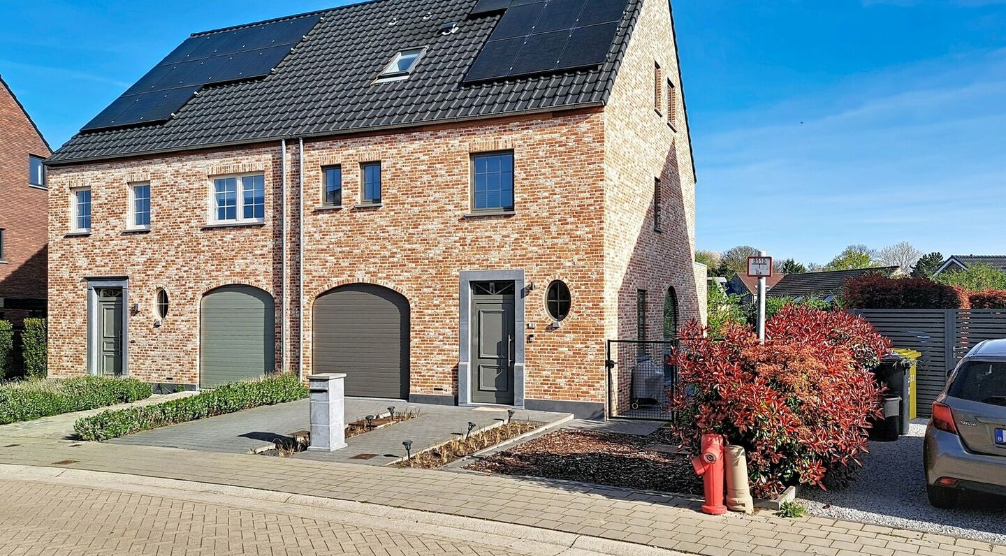 Villa for rent in Sterrebeek