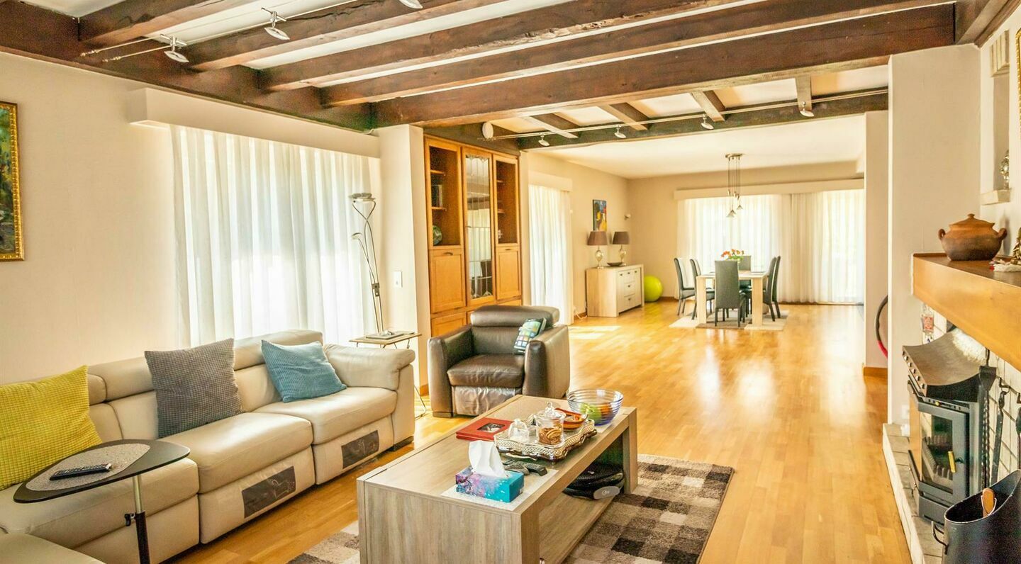 Villa for rent in Sterrebeek
