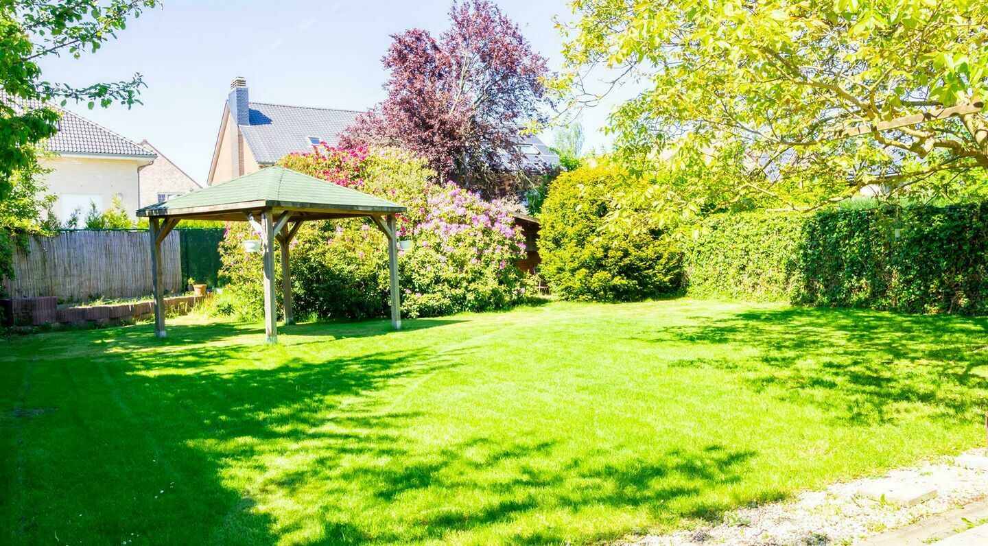Villa for rent in Sterrebeek