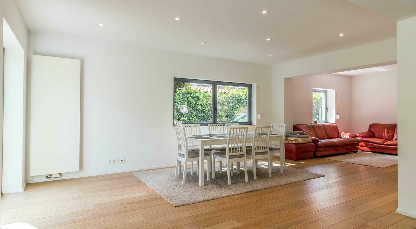 Villa for rent in Sterrebeek