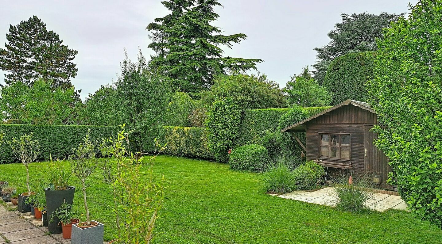 Villa for rent in Tervuren