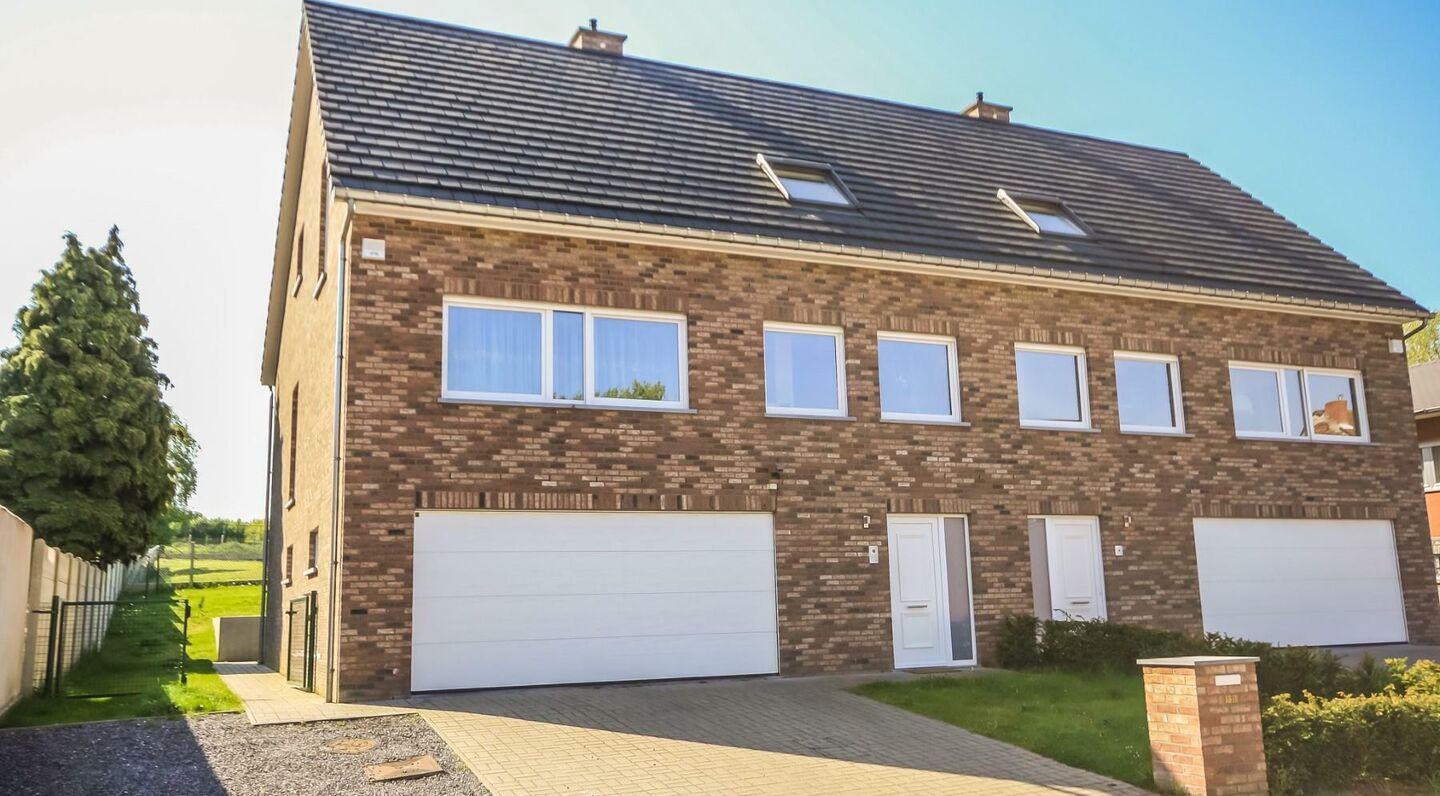 Villa for rent in Vossem