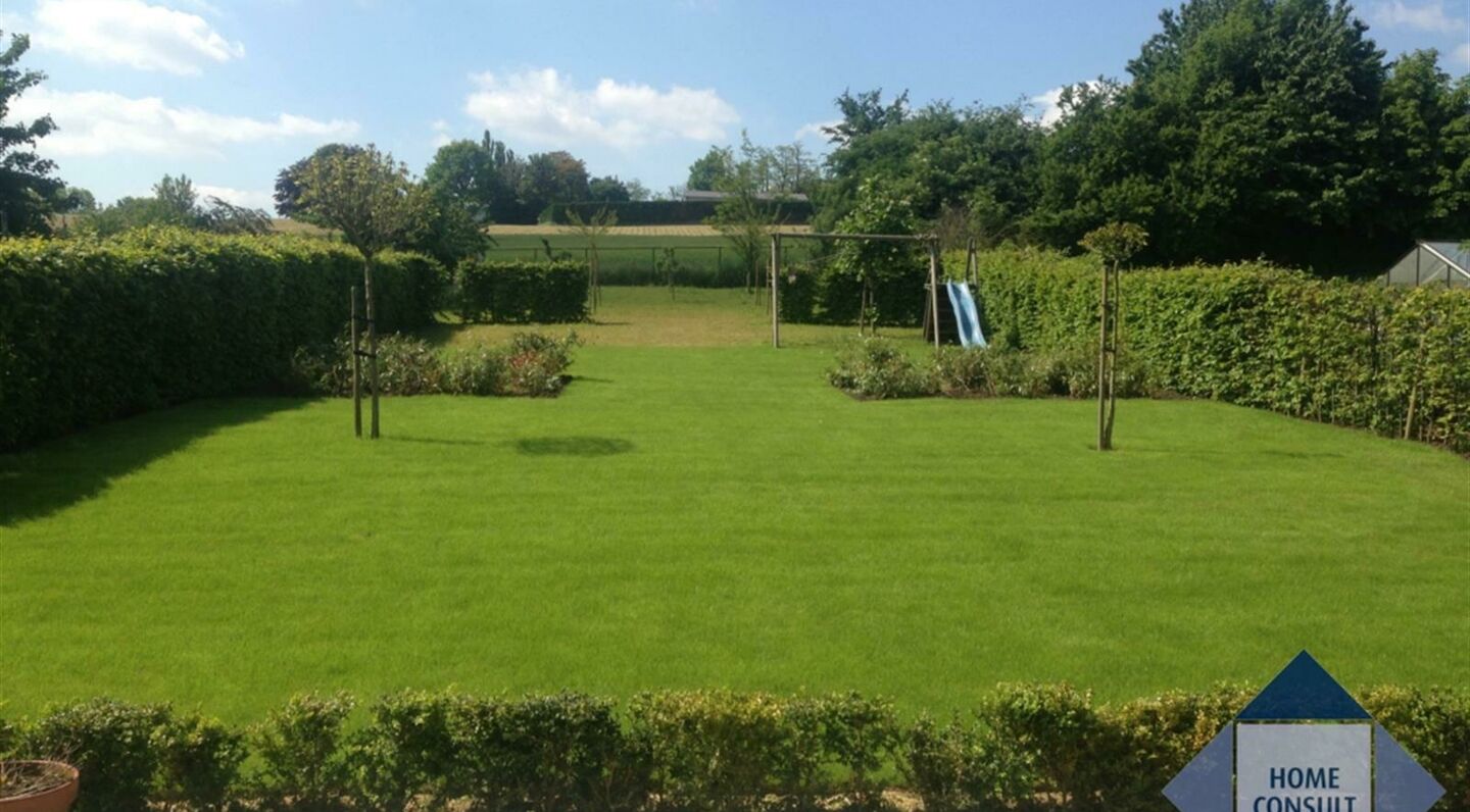 Villa for rent in Vossem