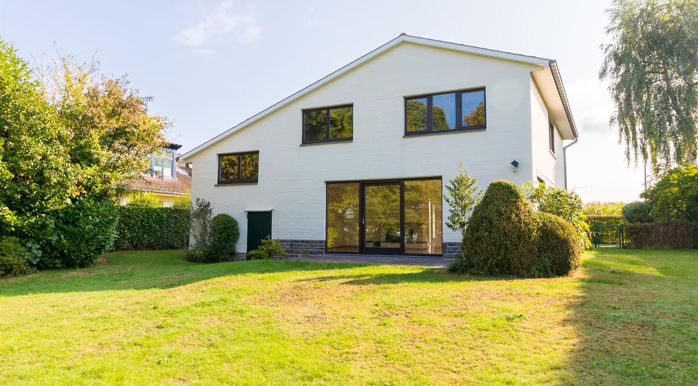 Villa for rent in Wezembeek-Oppem