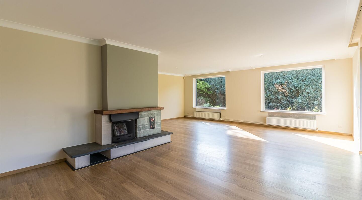 Villa for rent in Wezembeek-Oppem