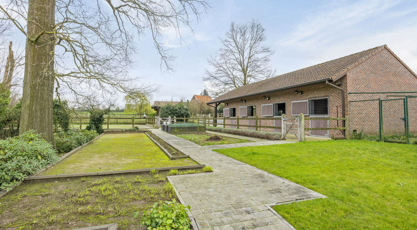 Villa for sale in Asse Relegem