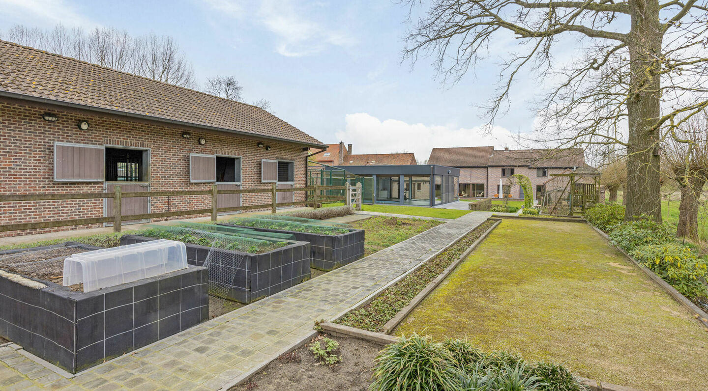 Villa for sale in Asse Relegem