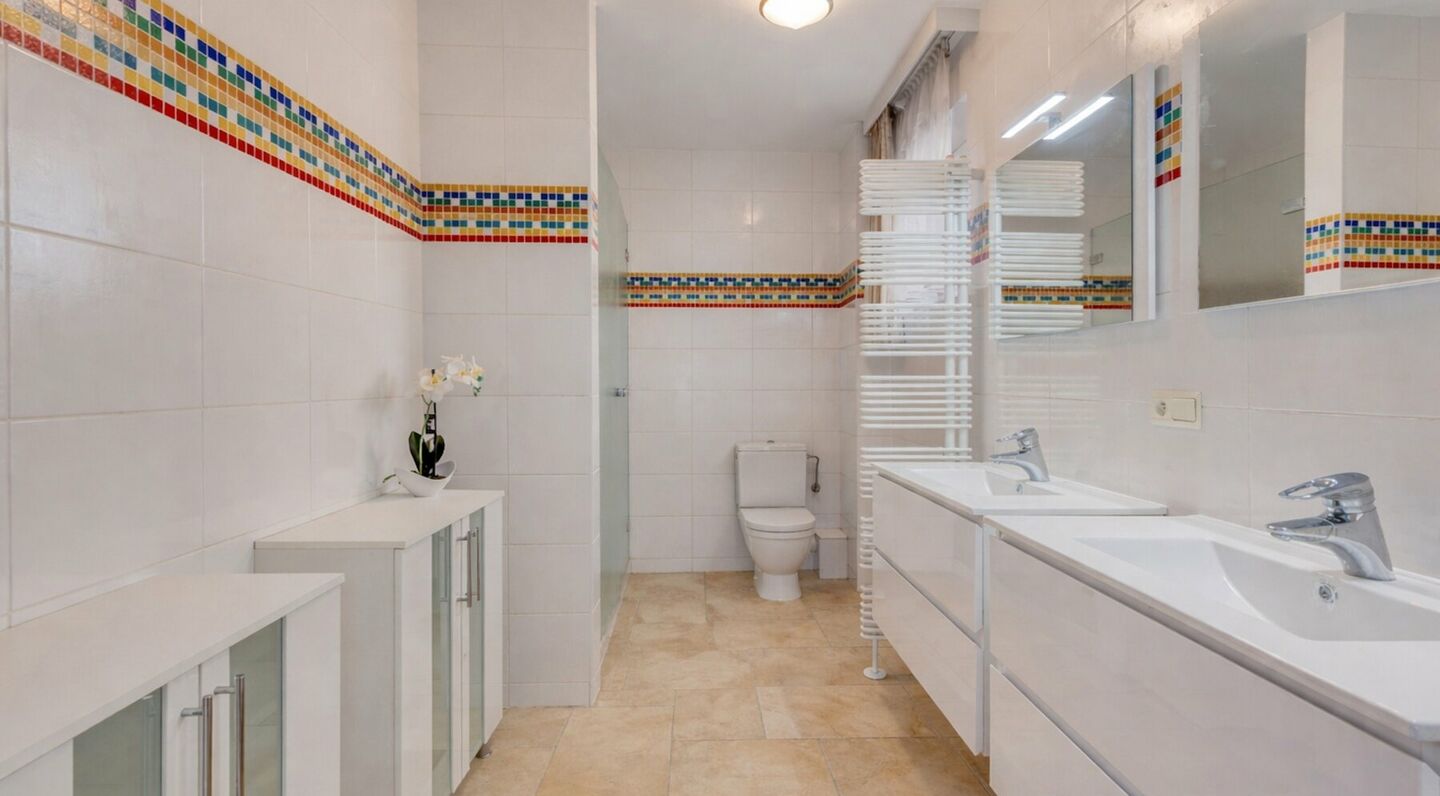 Villa for sale in Kraainem