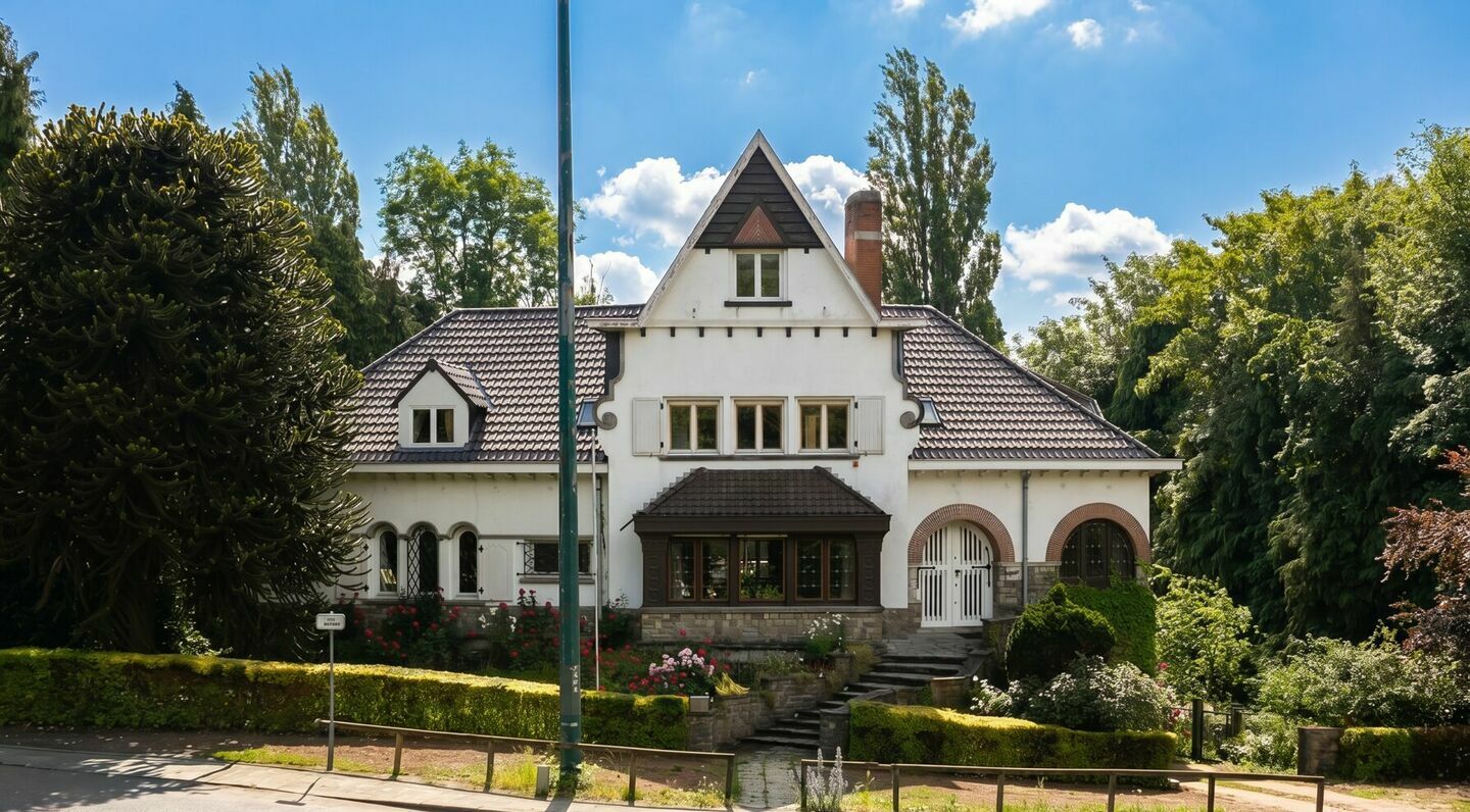 Villa for sale in Kraainem