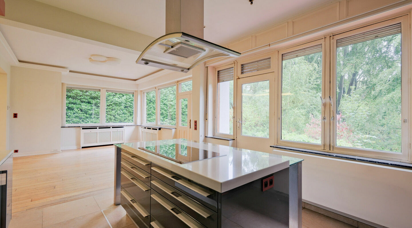 Villa for sale in Kraainem