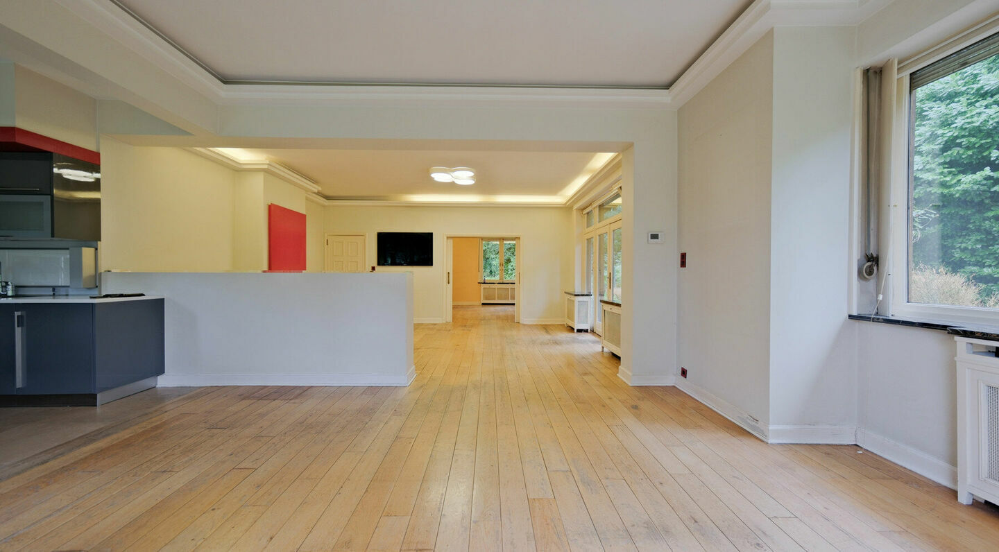 Villa for sale in Kraainem