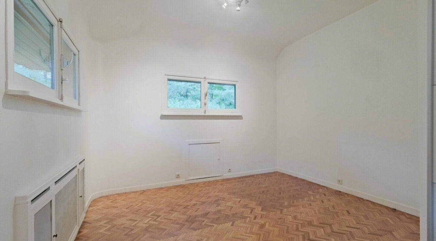 Villa for sale in Kraainem