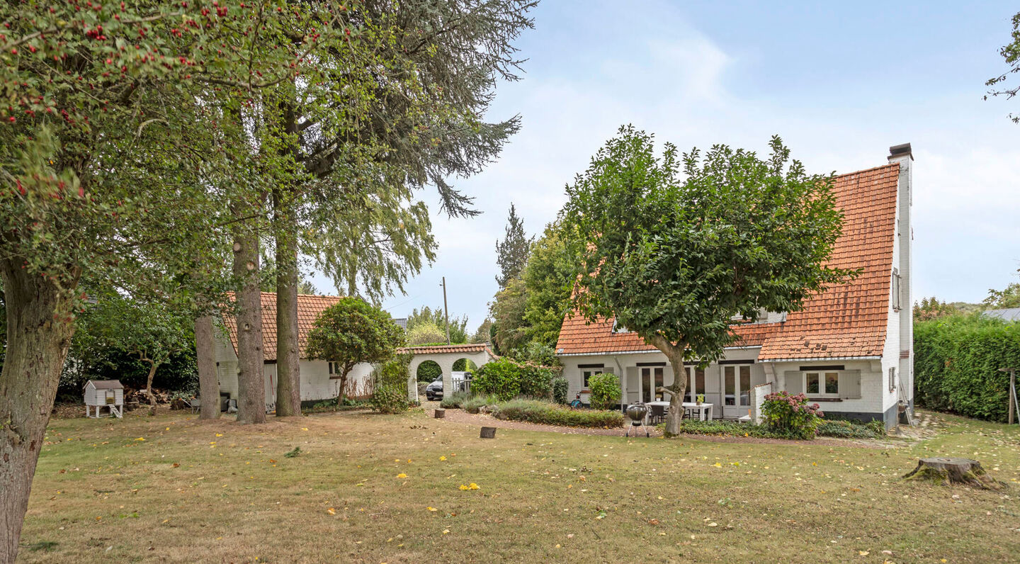 Villa for sale in Sterrebeek